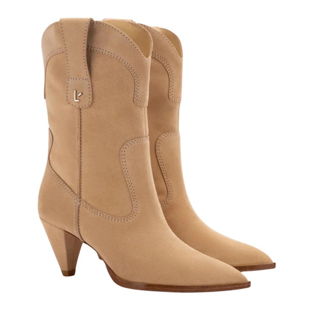 NWOB Larroude Thelma Boots in Sand